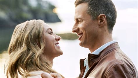 Watch Chesapeake Shores season 4 episode 1 streaming online .